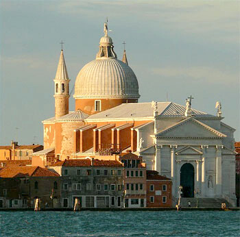 CHIESA DEL REDENTORE A VENEZIA DI FRONTE A SAN MARCO